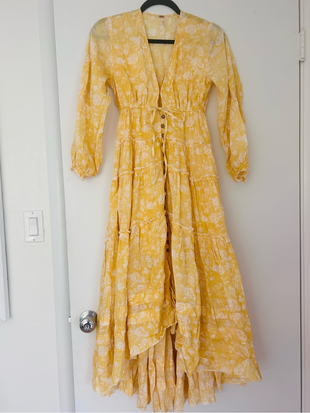 Free People Pappiette midi dress in sunshine. Size xs.